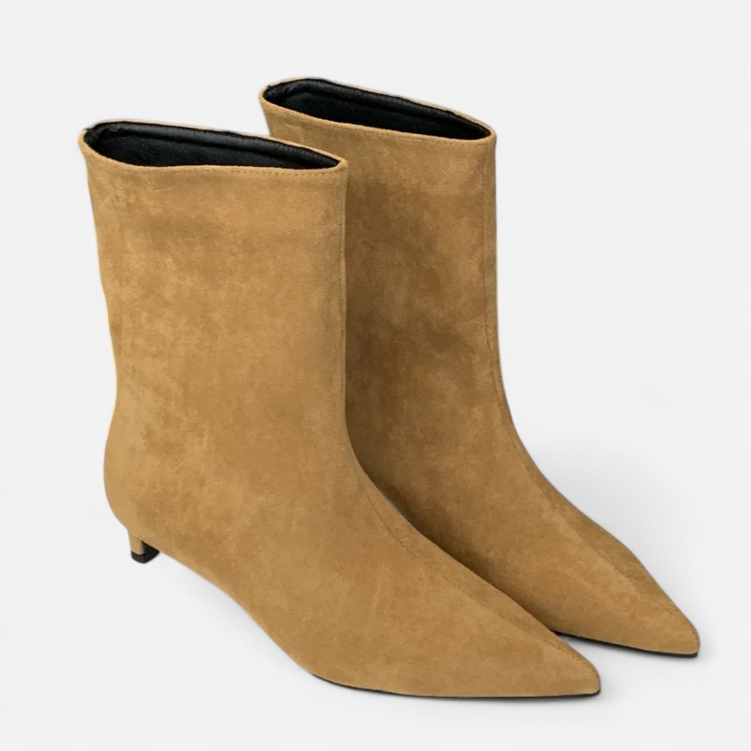 Masimon | Women’s White Pointed-Ankle Boot – Vintage Designer Style with Low Thin Heel